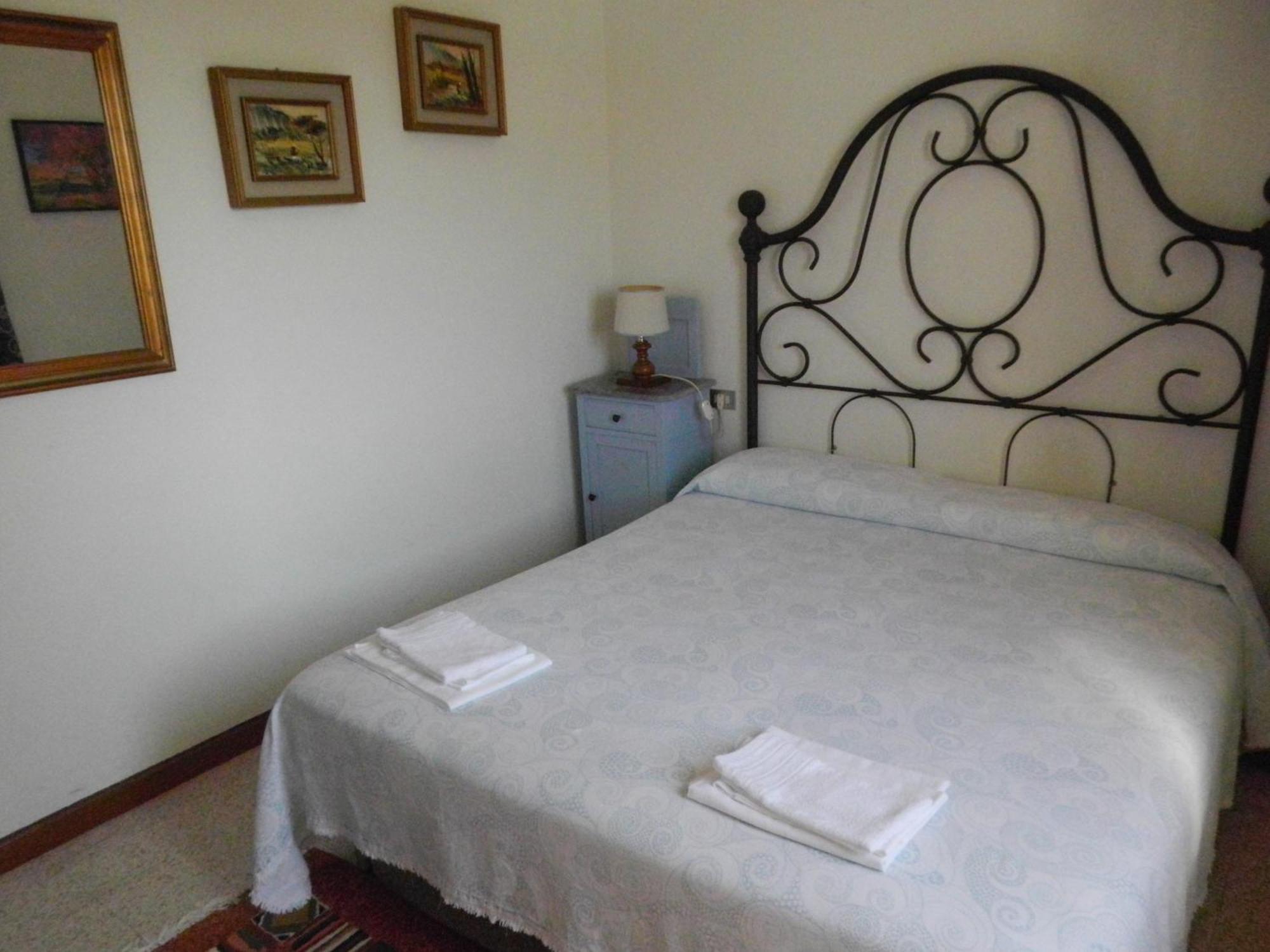 Residence Il Colle Collestrada Phòng bức ảnh